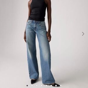 Levi’s Low Loose Jeans sz 25/30